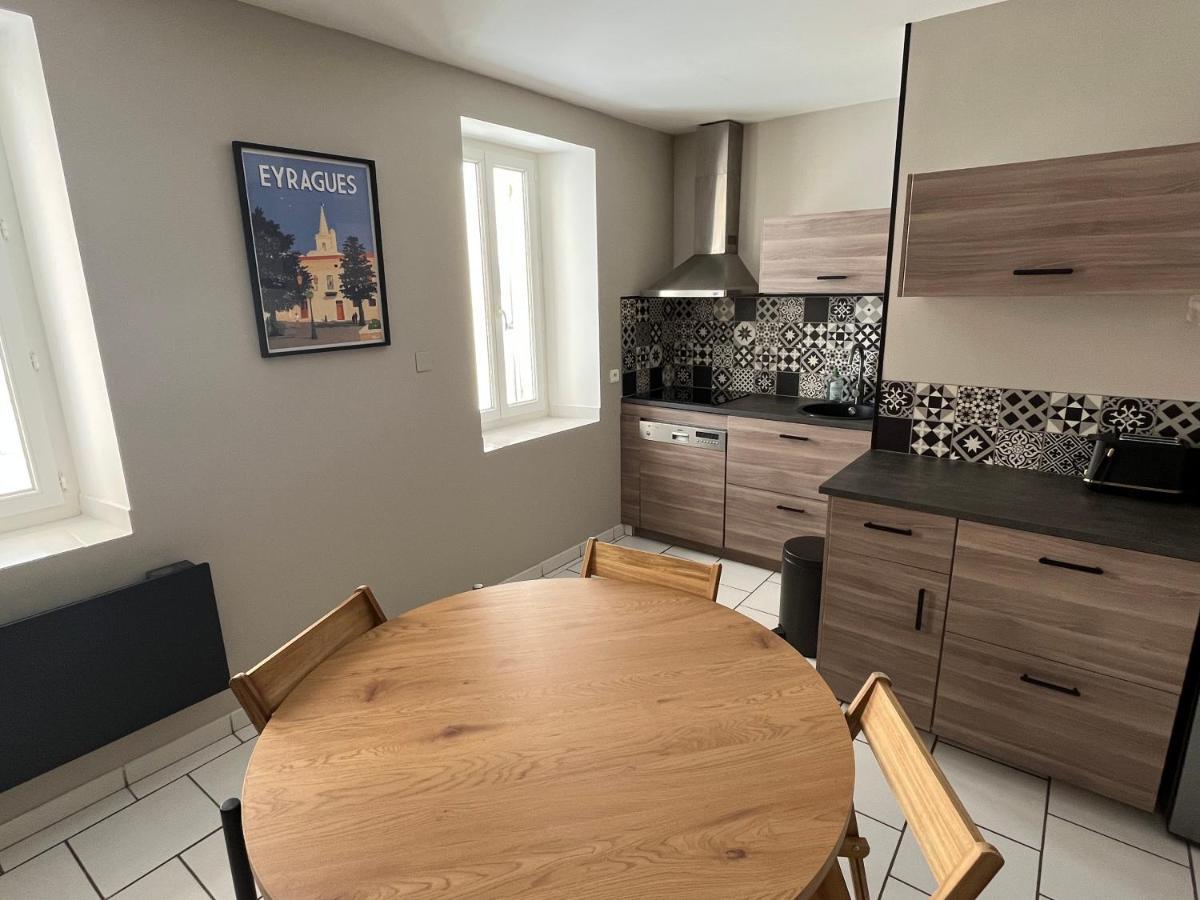 Bel Appartement 2 Chambres Au Coeur Du Village Eyragues エクステリア 写真