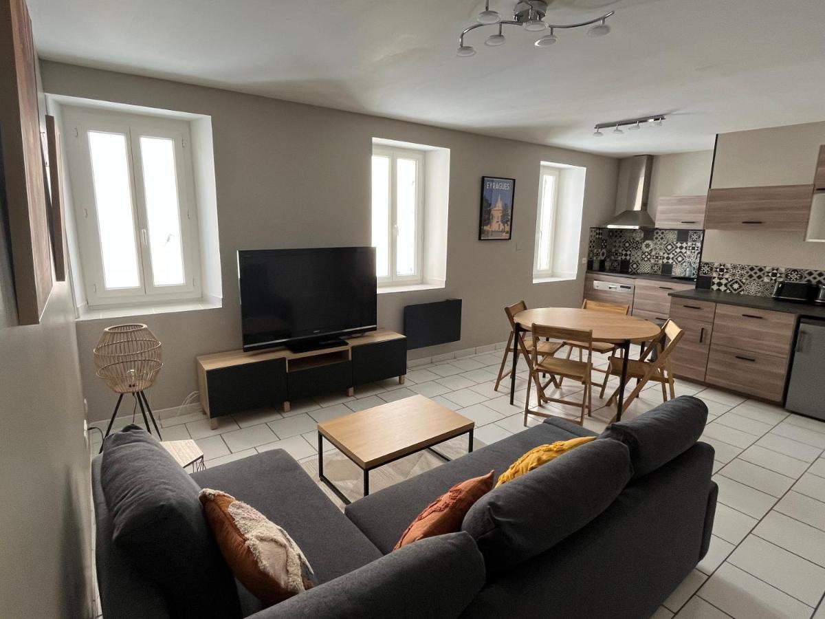 Bel Appartement 2 Chambres Au Coeur Du Village Eyragues エクステリア 写真